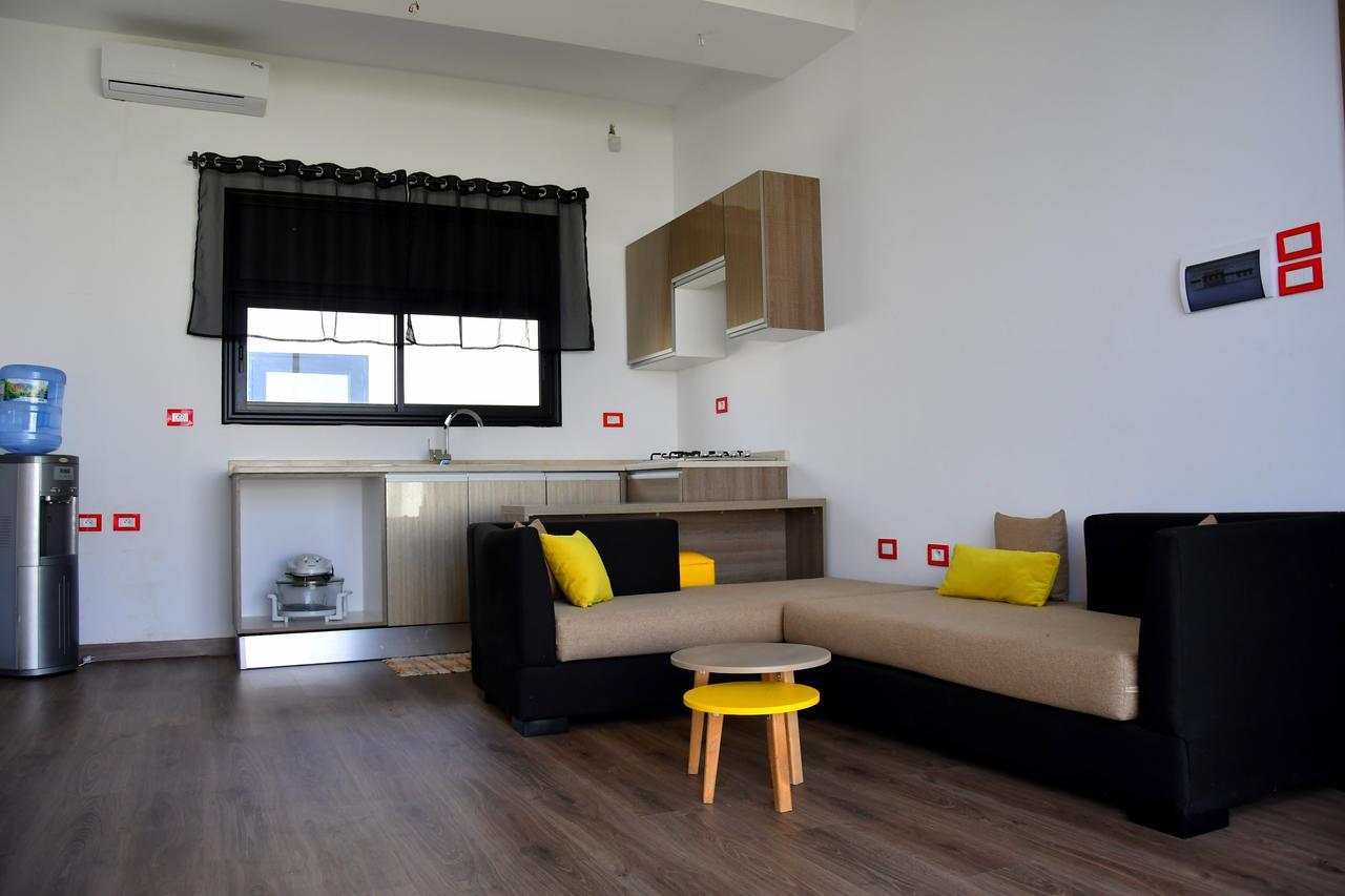 הוילה Yasmine Limo'S House מראה חיצוני תמונה
