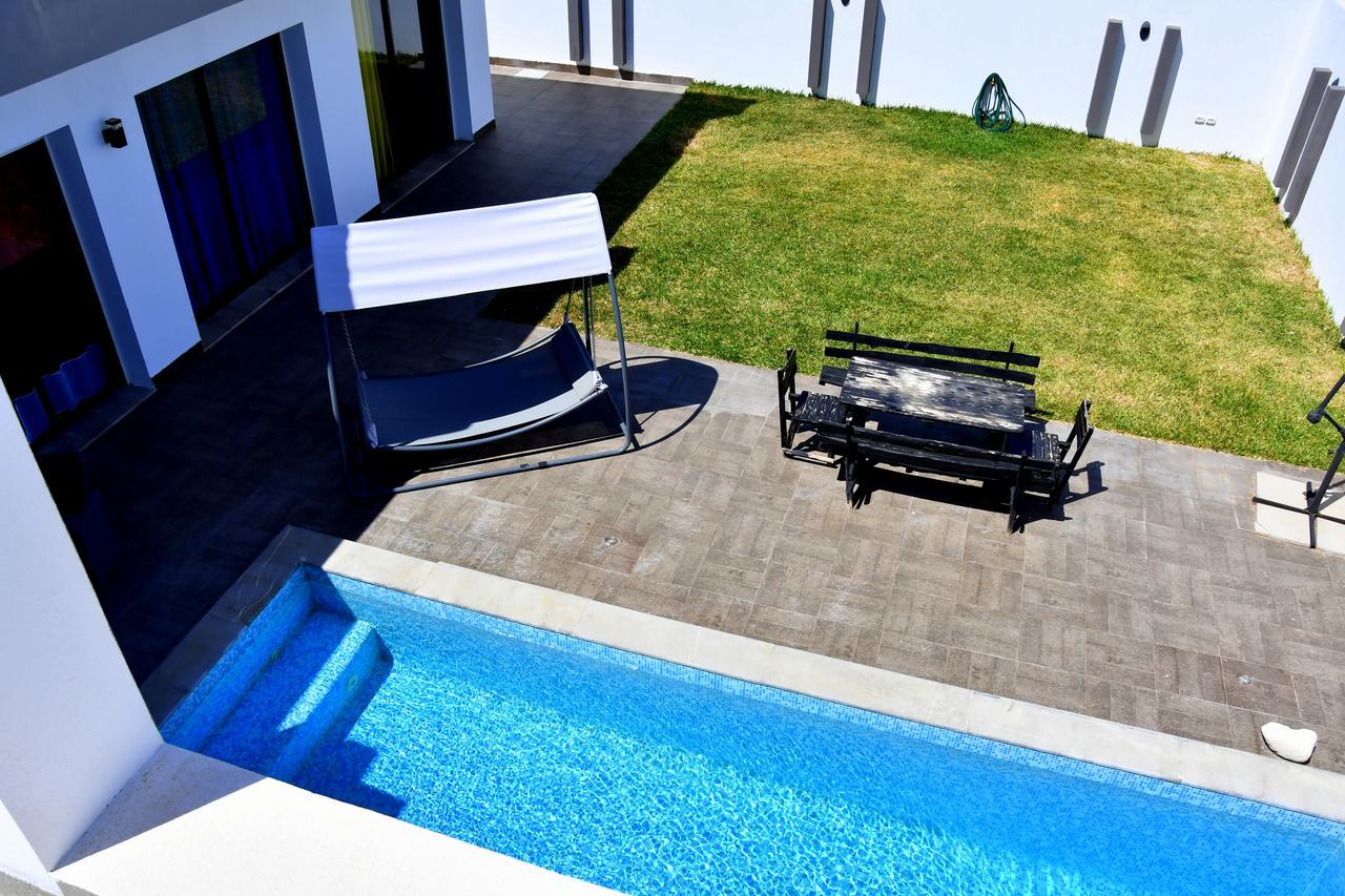הוילה Yasmine Limo'S House מראה חיצוני תמונה