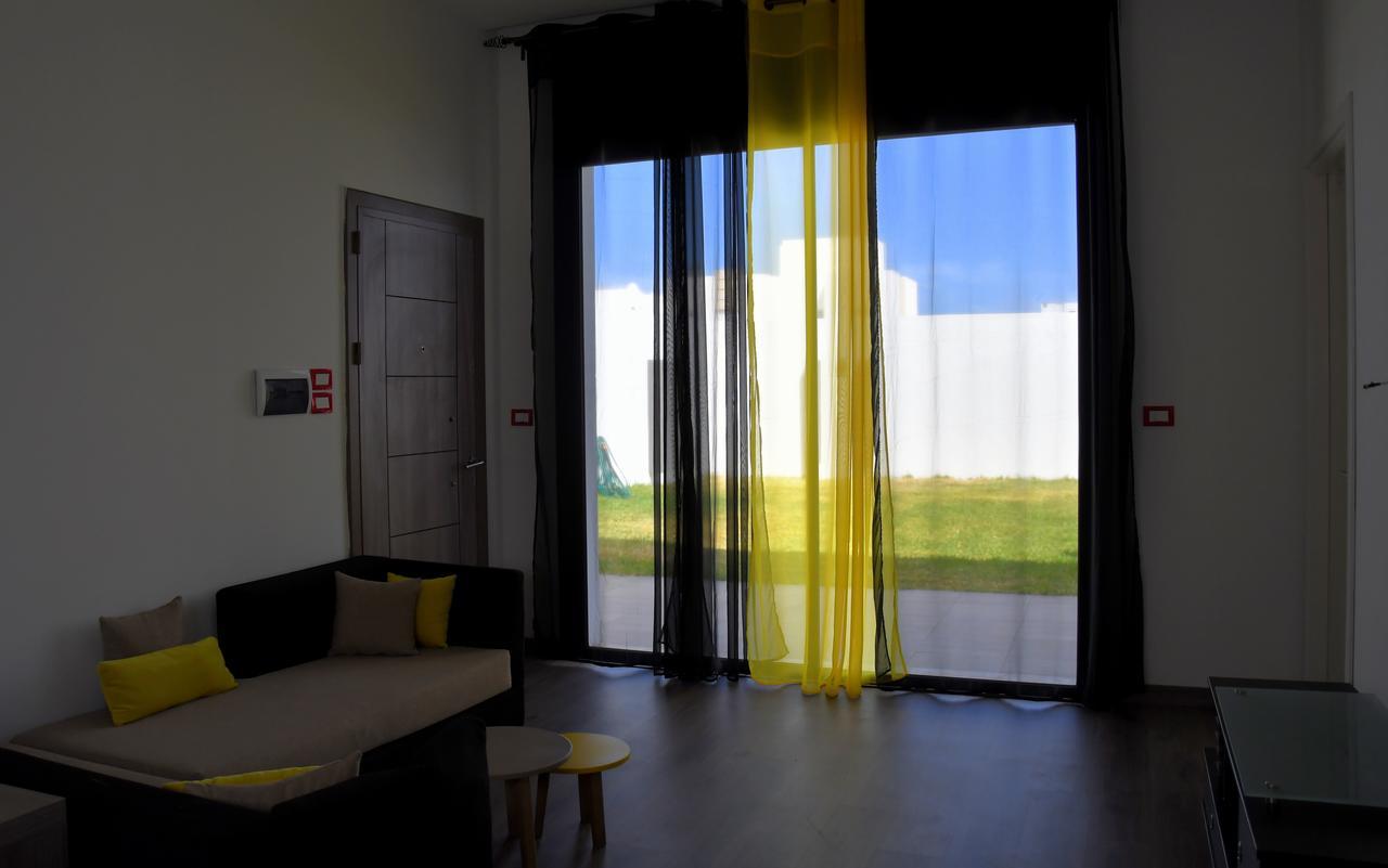 הוילה Yasmine Limo'S House מראה חיצוני תמונה