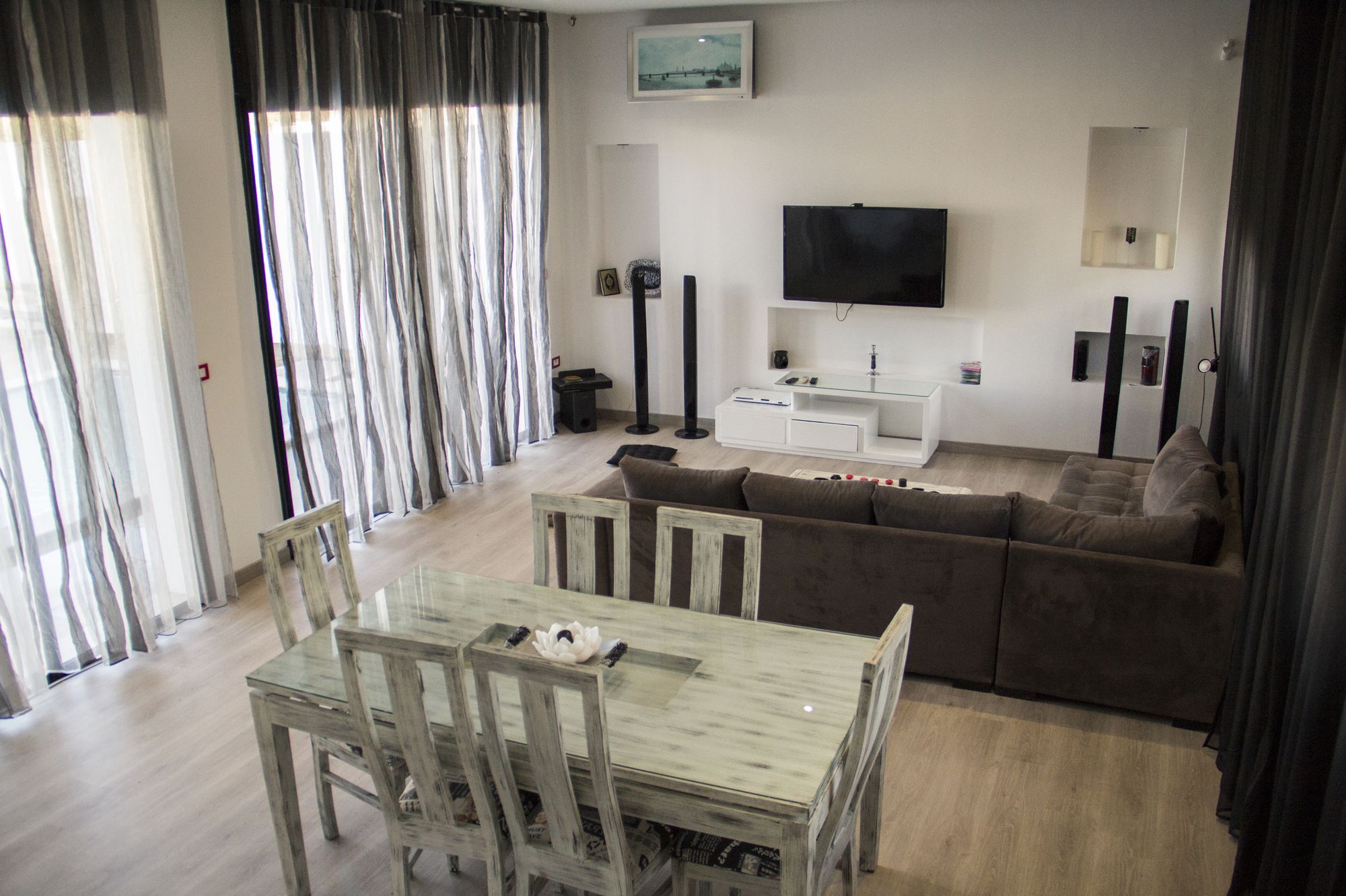 הוילה Yasmine Limo'S House מראה חיצוני תמונה